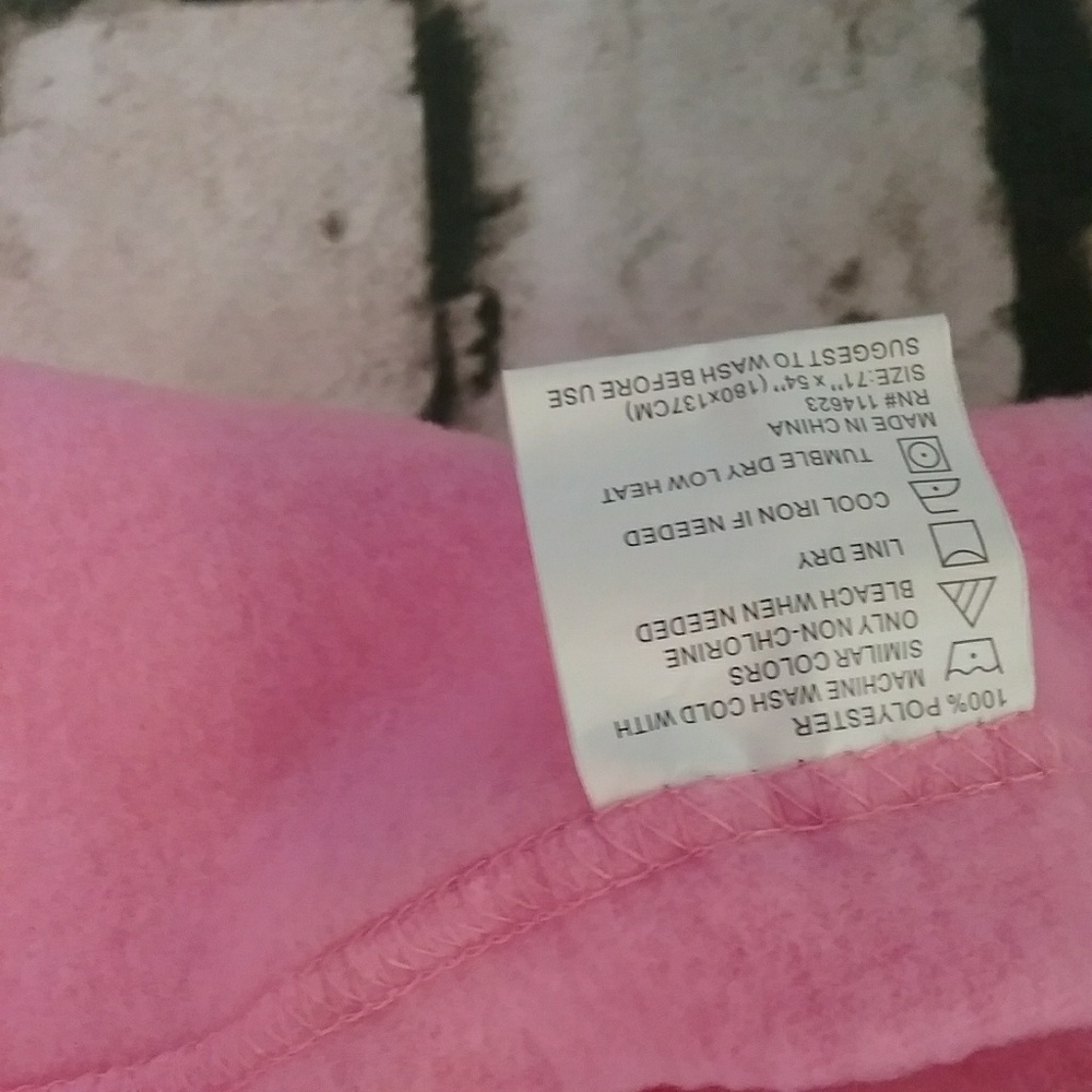 *Snuggie wrap - Picture 2 of 4
